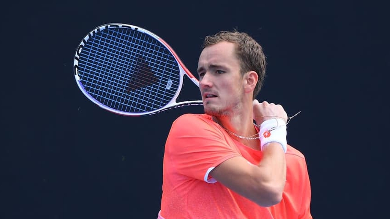 Даниил Медведев выиграл турнир АТР-250 в Дохе