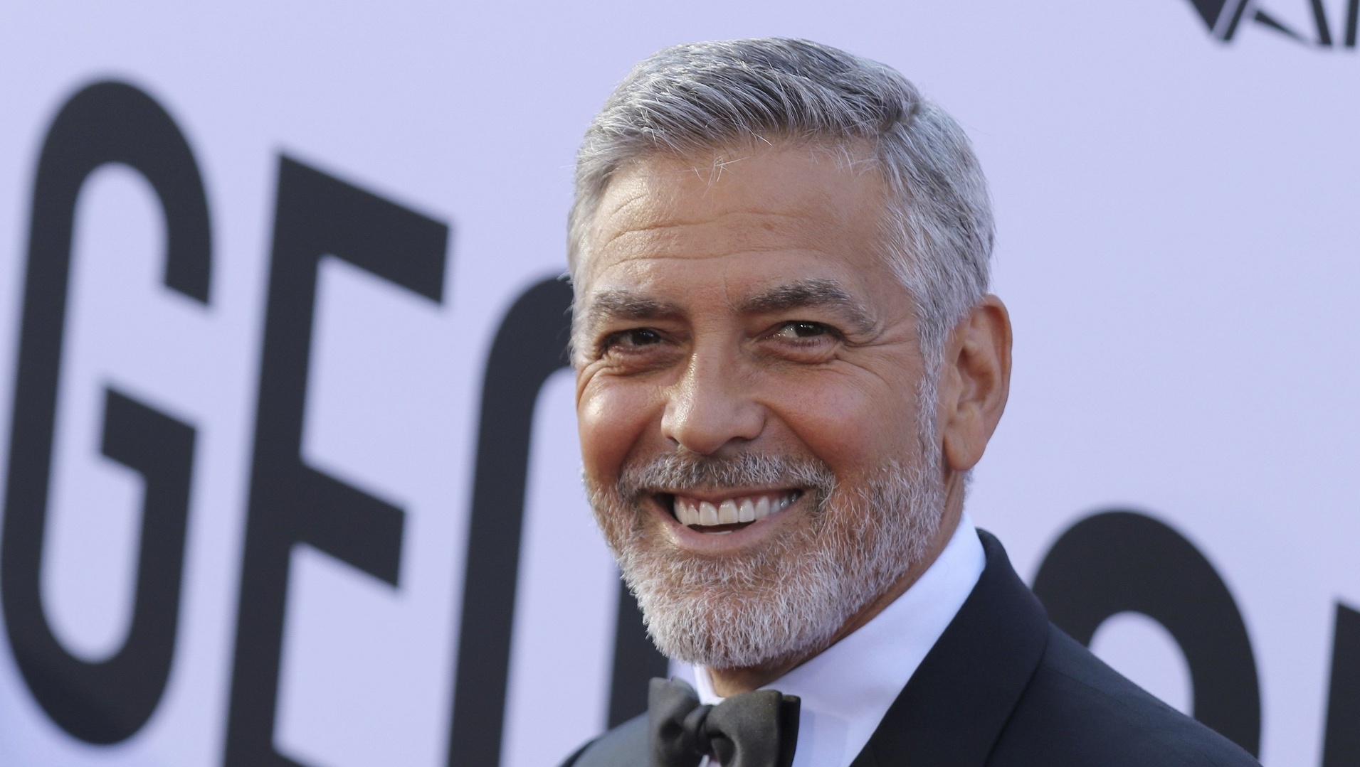 Джордж Клуни заявил, что его Фонд не будет преследовать журналистов из РФ