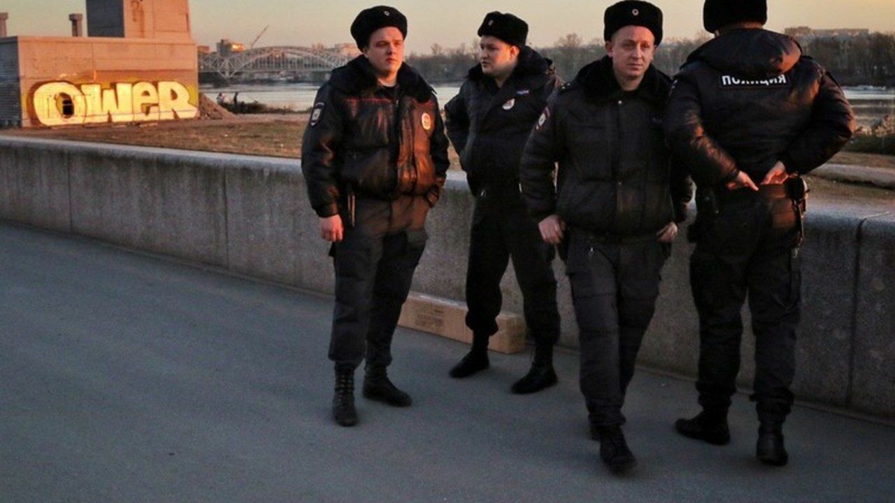 Силовики отпустили задержанных при проведении рейдов в московских барах Underdog и La Virgen