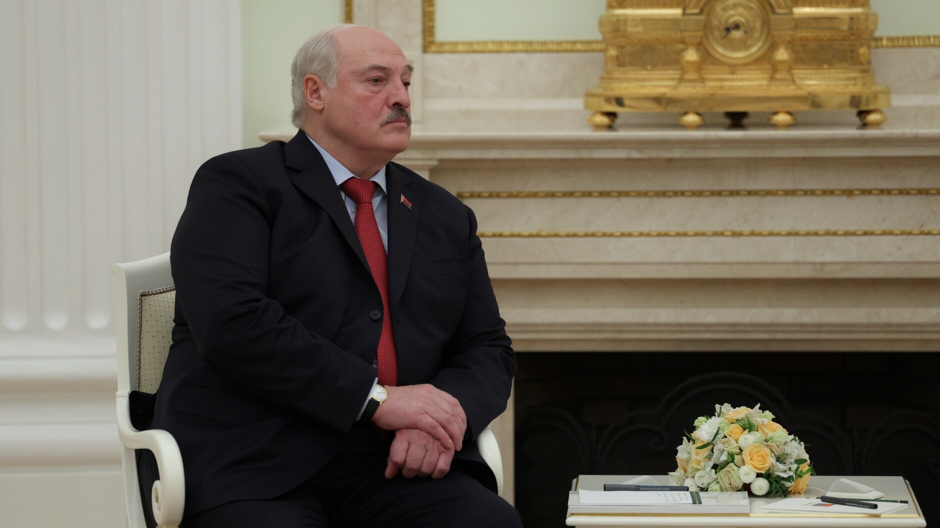Лукашенко: Украина получит ответ 10-кратной силы за удары по НПЗ