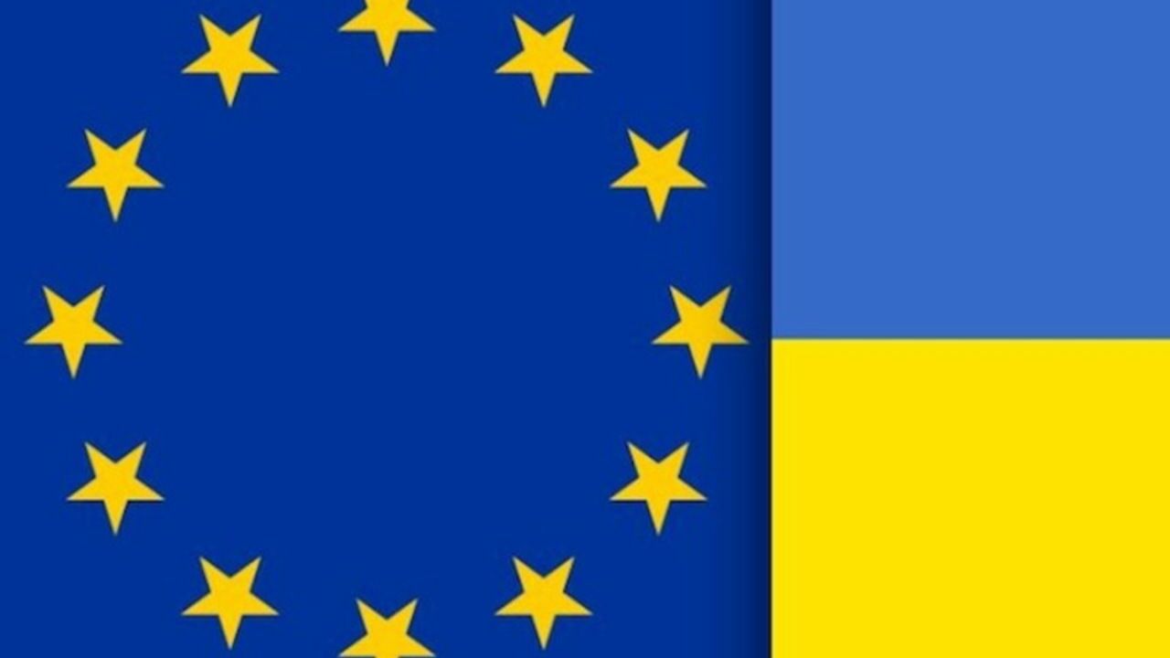 Бербок: Вопрос о вступлении Украины в ЕС сейчас не стоит