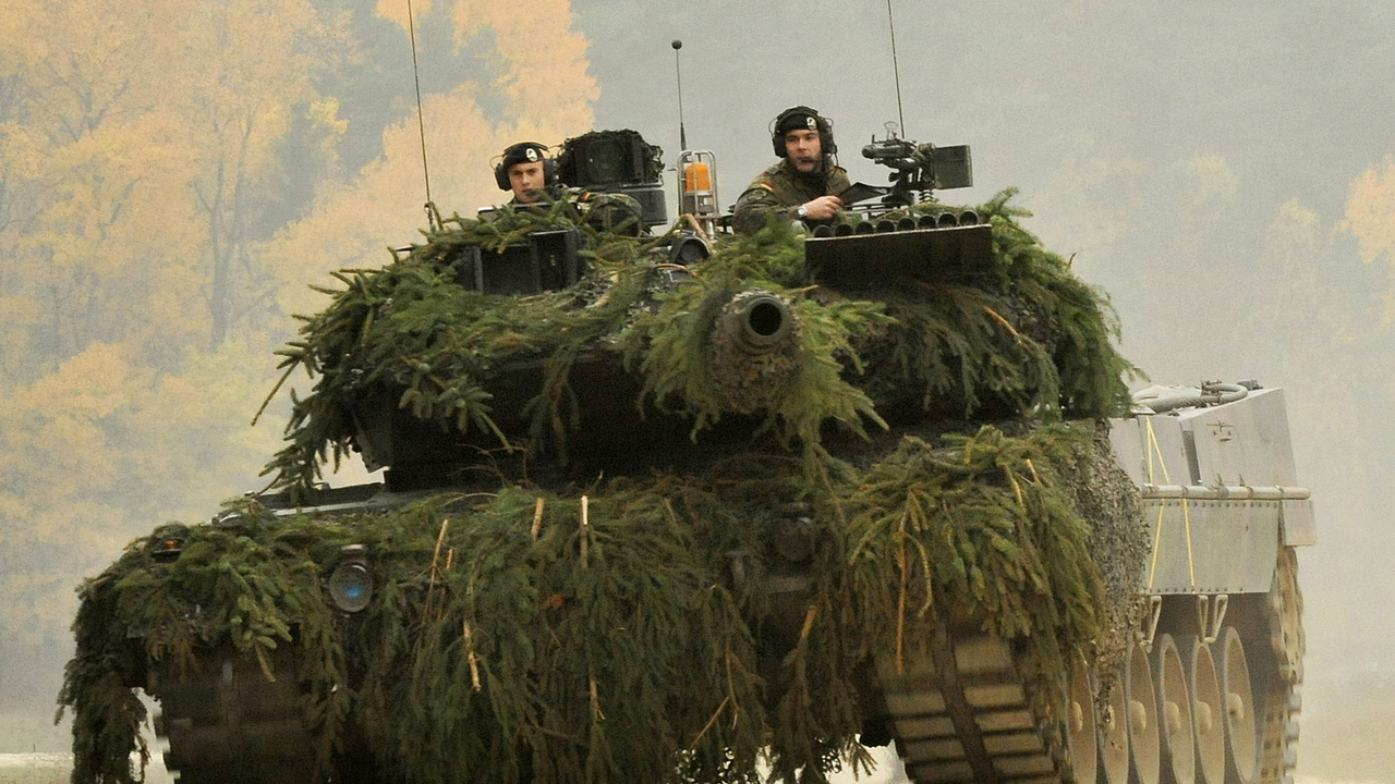 Бундесвер готов начать обучение украинских военных управлению танками Leopard 2