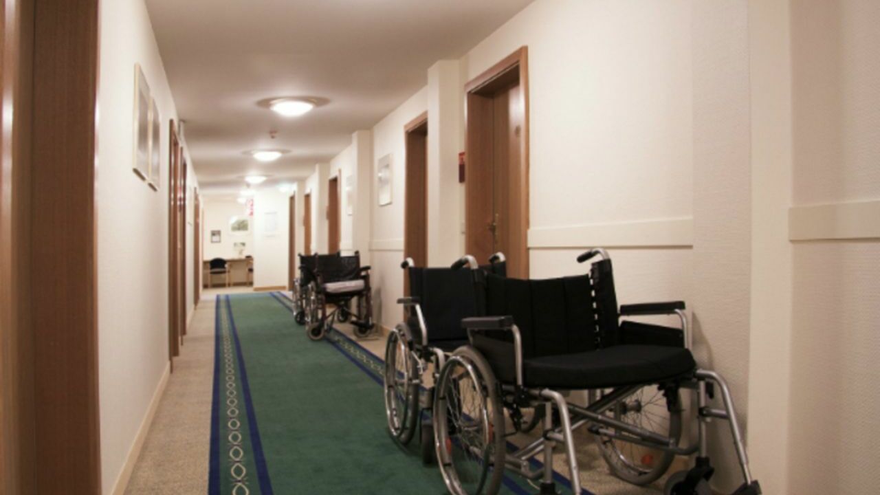Минтруд: Больше половины россиян, получивших инвалидность после СВО, имеют ампутации