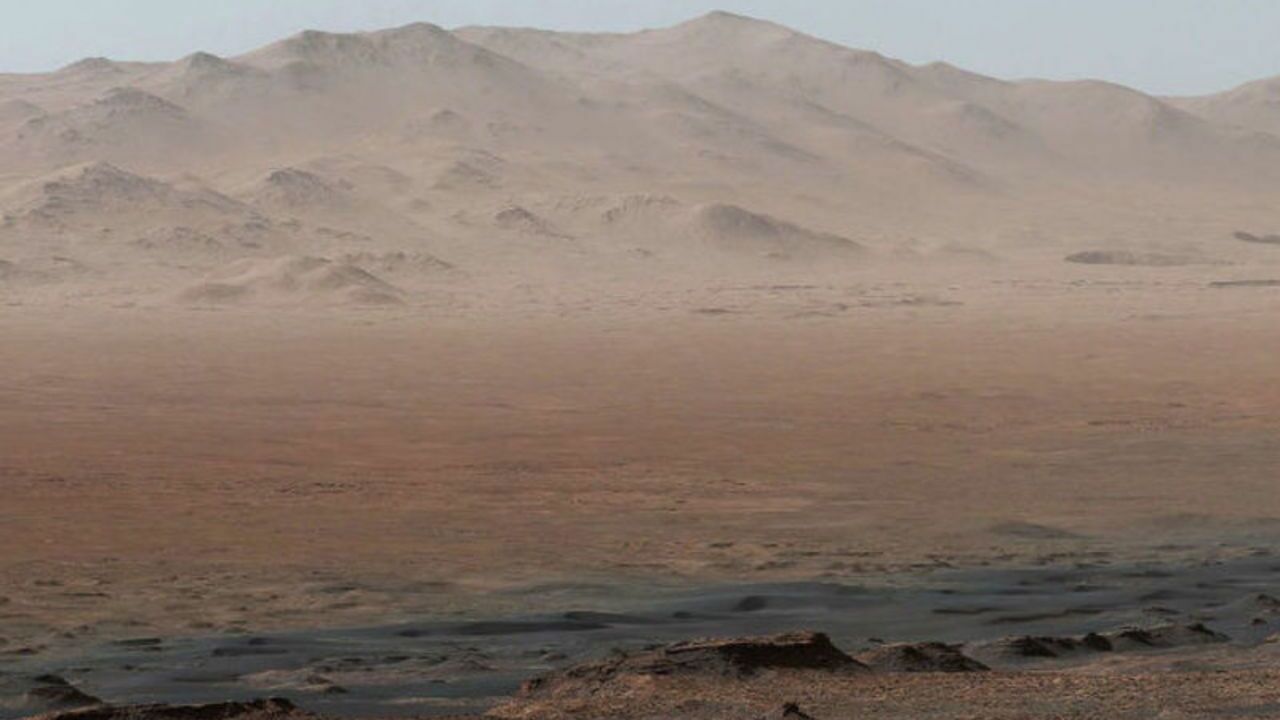 На Марсе нашли следы существования озер