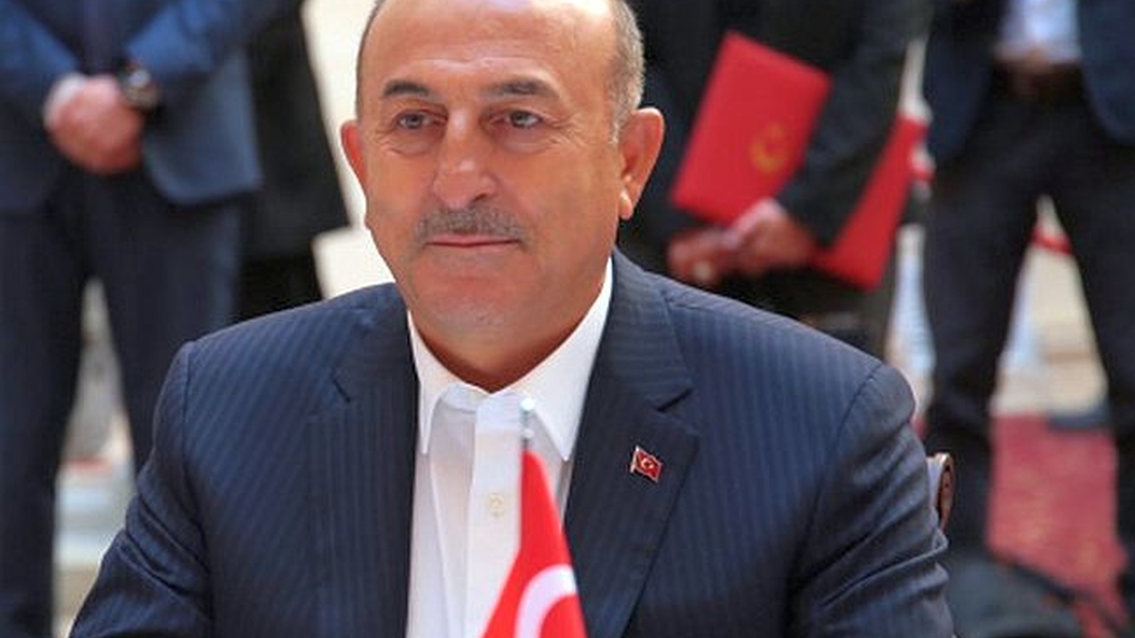Глава МИД Турции планирует провести 10 мая в Москве встречу с Лавровым
