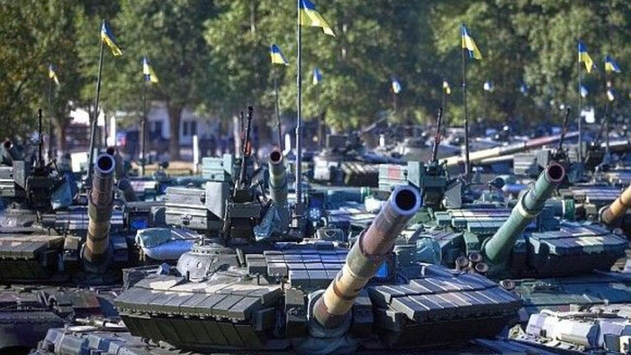 Замглавы офиса Зеленского: Украине не хватает оружия для контрнаступления