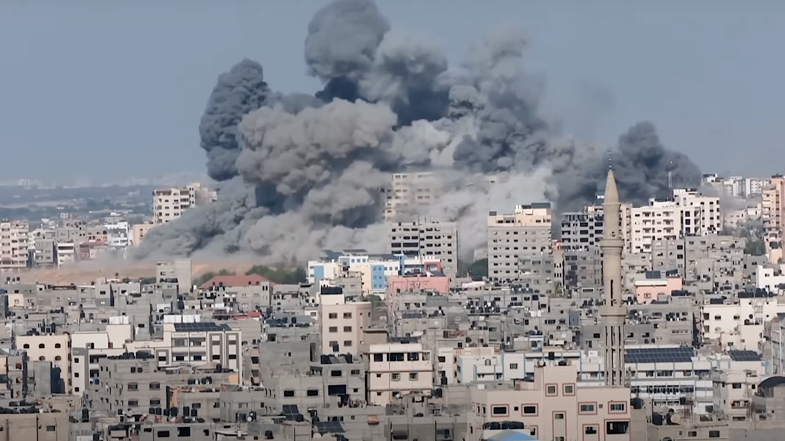 AP: Израиль обещает бить по ХАМАС в Газе, а гибнут дети