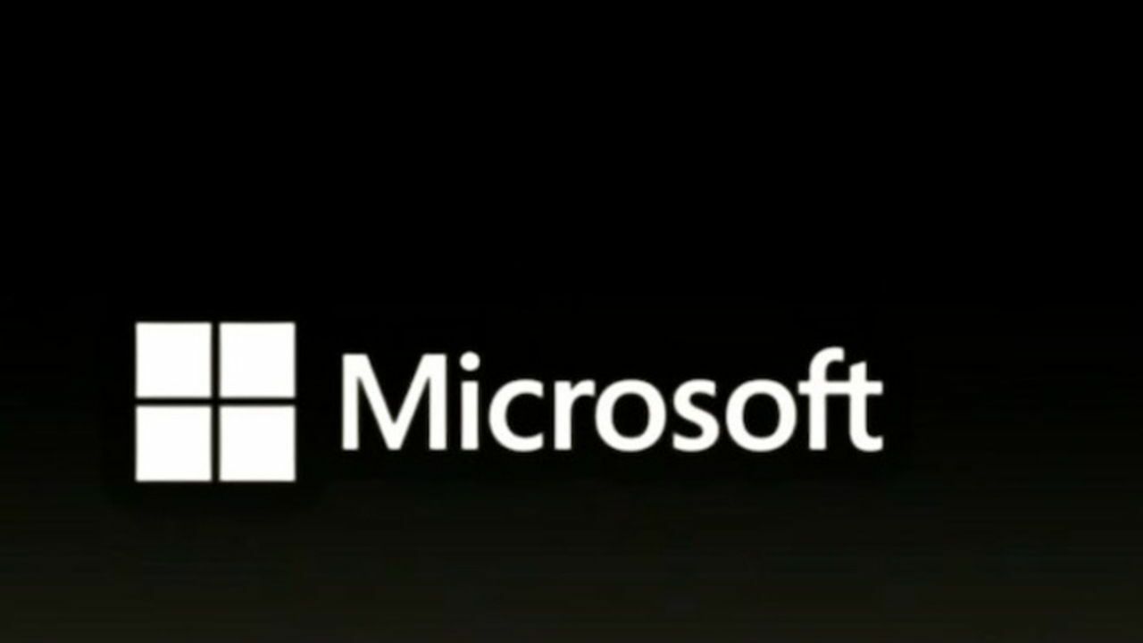 «Коммерсант»: Microsoft пытается остаться в России