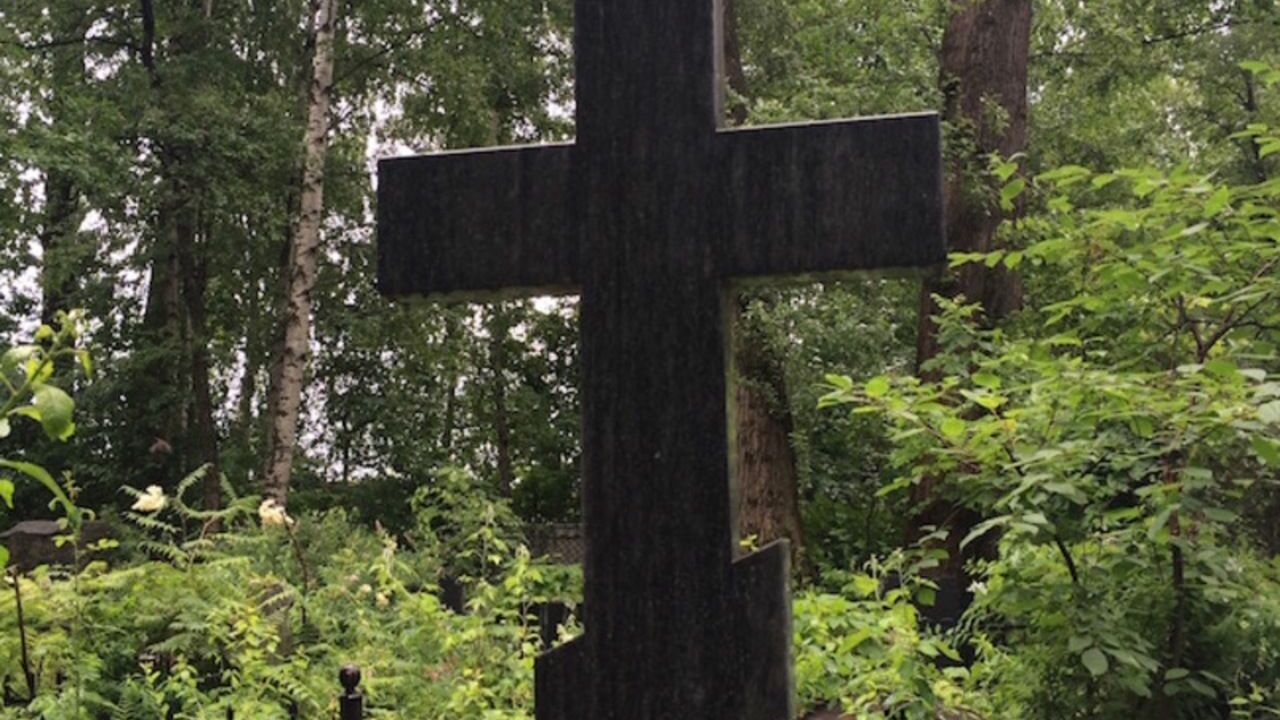 Под Белгородом пропавшую девочку нашли мертвой на кладбище