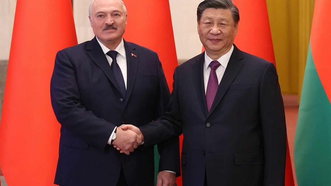 Telegram-канал «Мастер пера». Китай берет Лукашенко под локоть