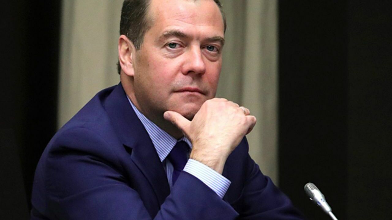 Медведев посоветовал США и «союзничкам» заняться палестино-израильским конфликтом, а «не лезть к нам»