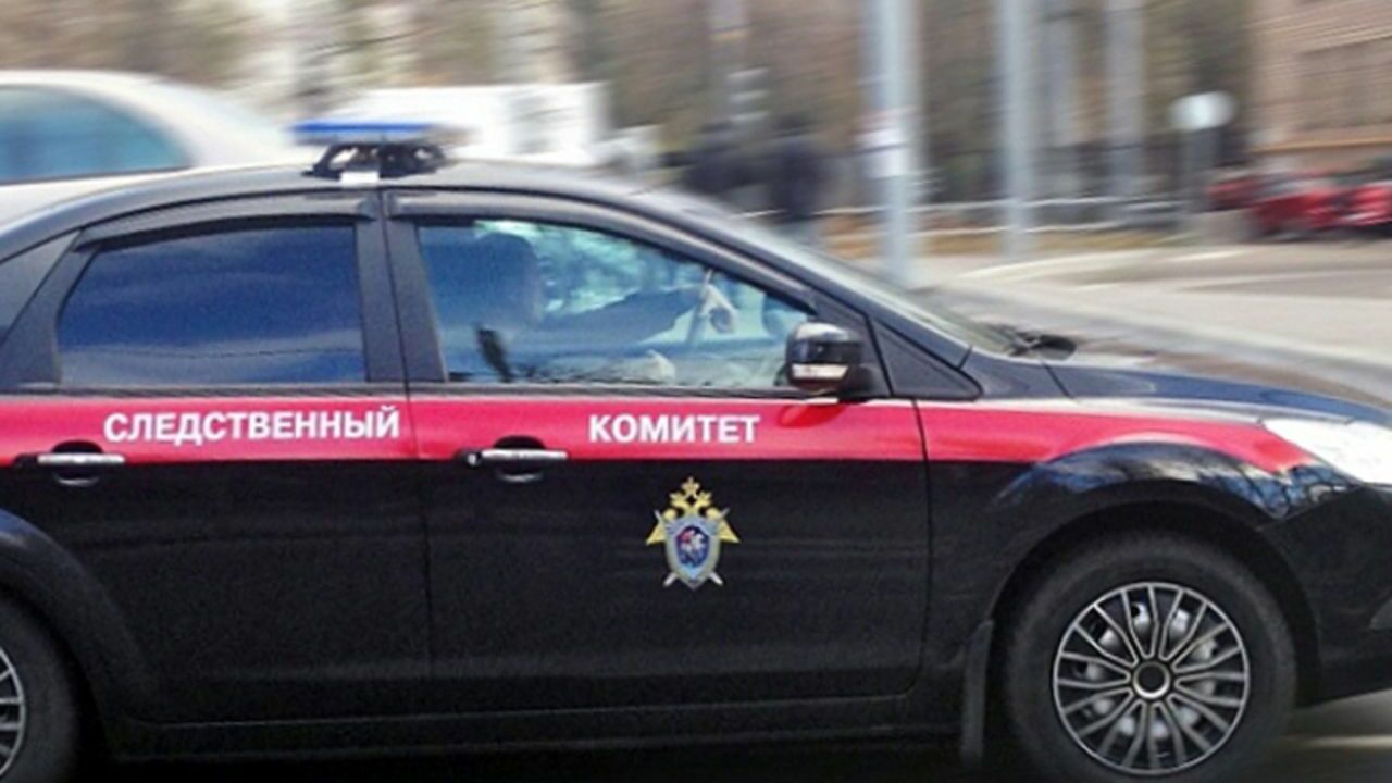 Тело убитого мужчины в луже крови нашли у дома на юге Москвы