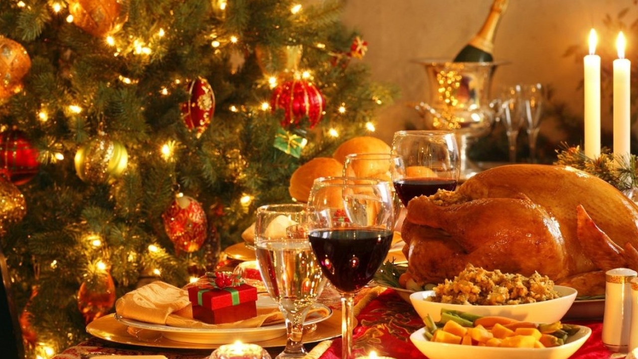 Диетолог рассказала, с каких блюд нужно начинать угощаться за новогодним столом