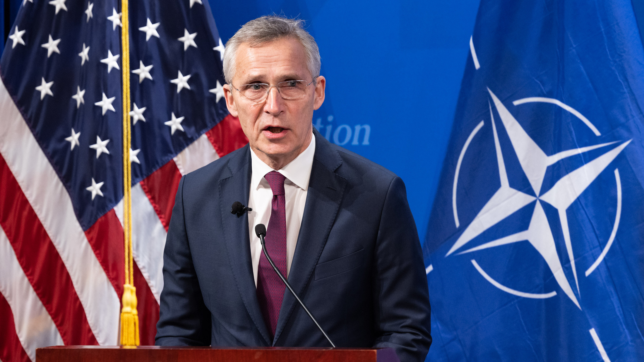 Генсек НАТО призвал сделать военные поставки Украине обязательными