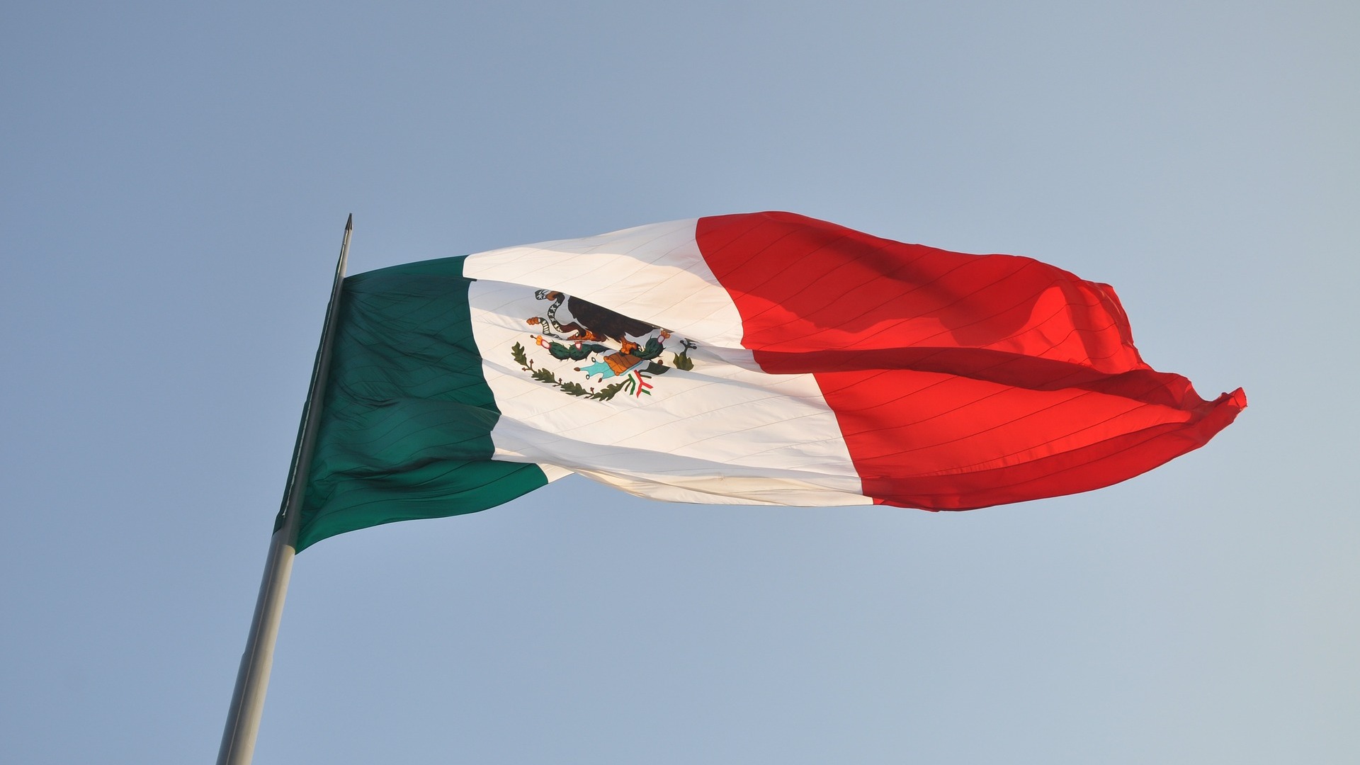 Мексика объявила о разрыве дипотношений с Эквадором после штурма посольства