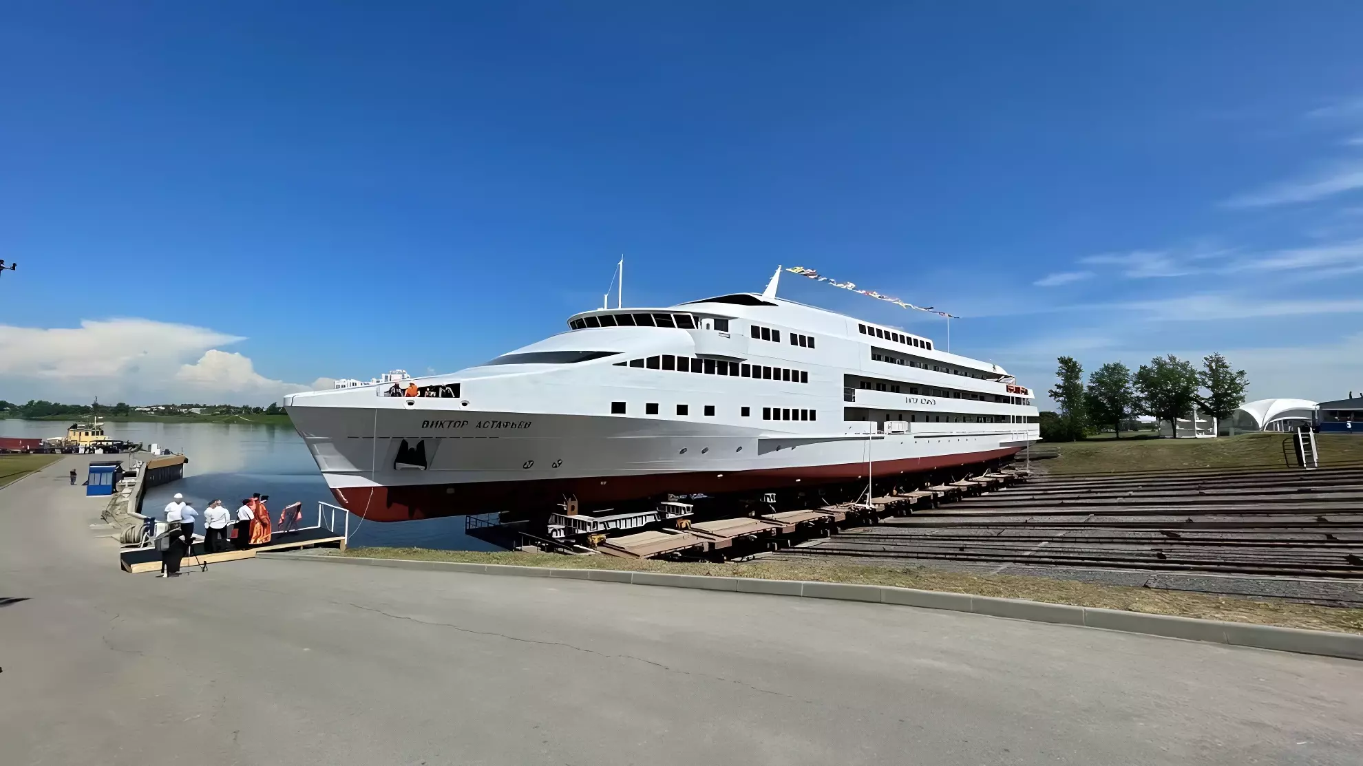 В Петербурге построили первое пассажирское судно для Арктики